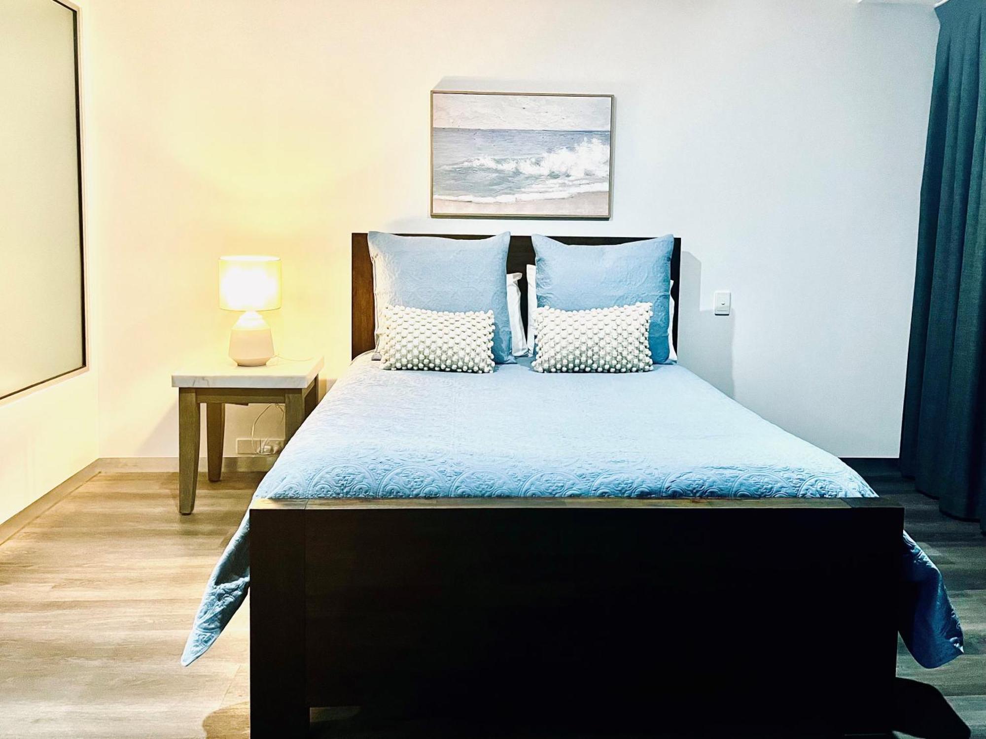 Circle On Cavil Holidays โกลด์โคสต์ ภายนอก รูปภาพ