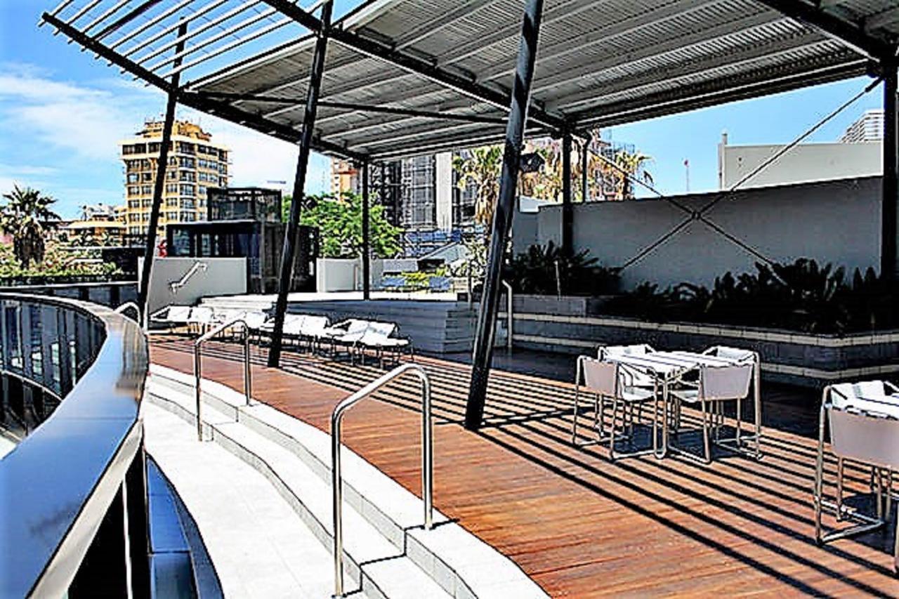 Circle On Cavil Holidays โกลด์โคสต์ ภายนอก รูปภาพ